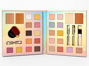 CLAIRE'S Kids Makeup Set - Little Girls Shattered Gold Makeup Palette - Play Make Up Kits - Gift Party Favors- 6.5" x 7"