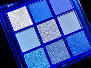 MAEPEOR Blue Silver Eyeshadow Palette 9 Colors Cool Toned Matte Glitter Eyeshadow Palette Longlasting Waterproof Eye Shadow for Girls and Women (Set 3